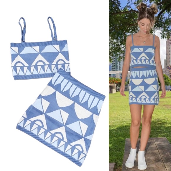 2 Piece Knit Skirt Set- Sizes M, L, XL - Picture 11 of 12